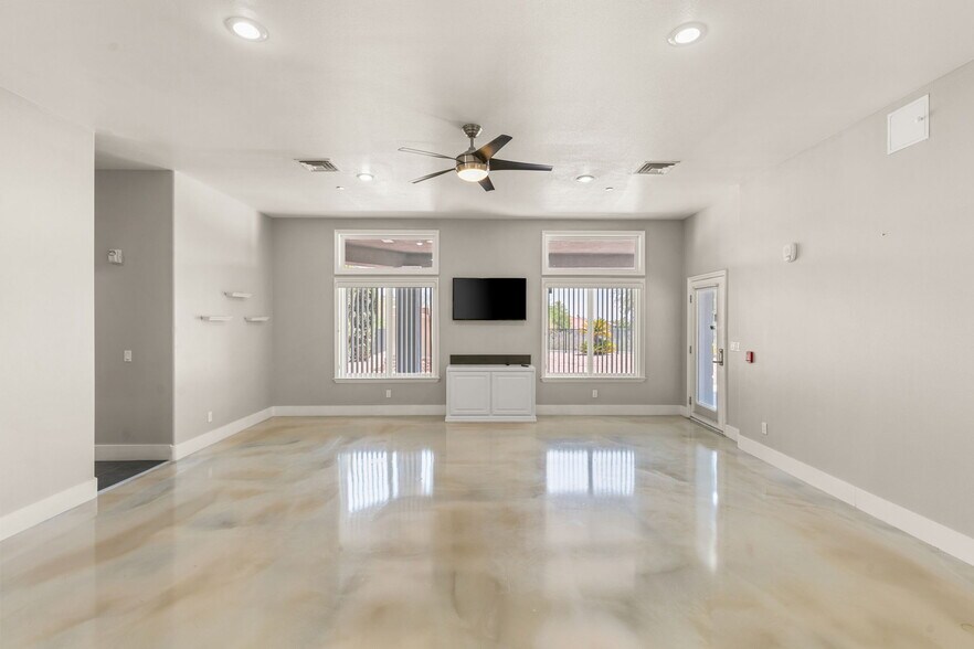 More Photos Of 5930 N El Capitan Way, Las Vegas Assisted Living For Sale