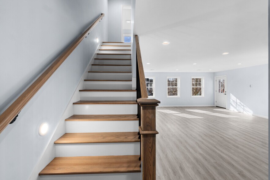 More Photos Of 206 Durfee St, Fall River Apartments For Sale