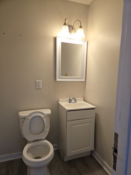 More Photos Of 4305 Rosehill Rd, Fayetteville Multifamily For Sale