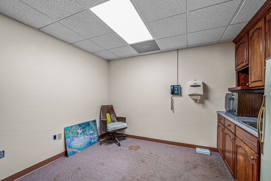 More Photos Of 15239 AL Highway 68, Crossville Medical For Sale