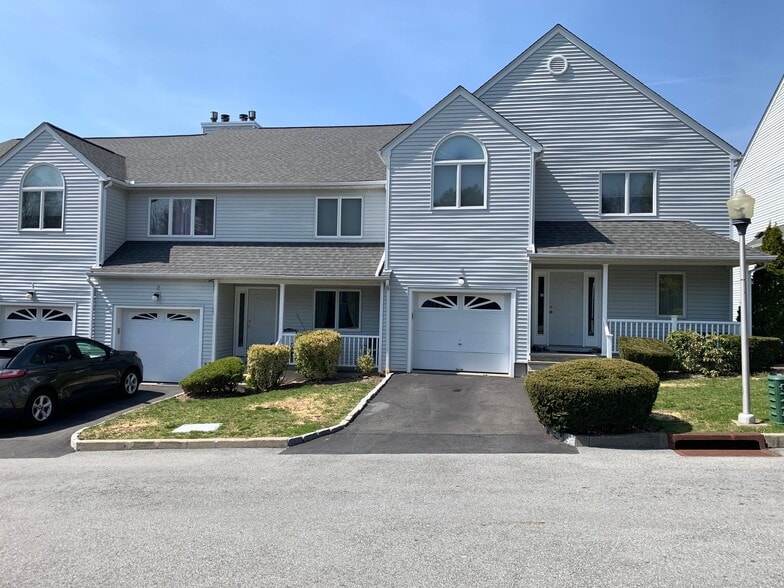 More Photos Of , Thornwood Unknown For Sale