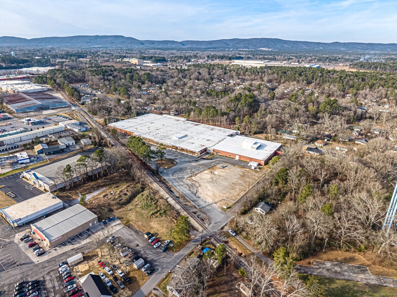 More Photos Of 21 Kirton St, Rome Warehouse For Lease