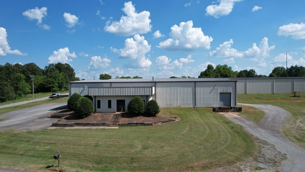 More Photos Of 143 Caggiano Dr, Gaffney Warehouse For Lease
