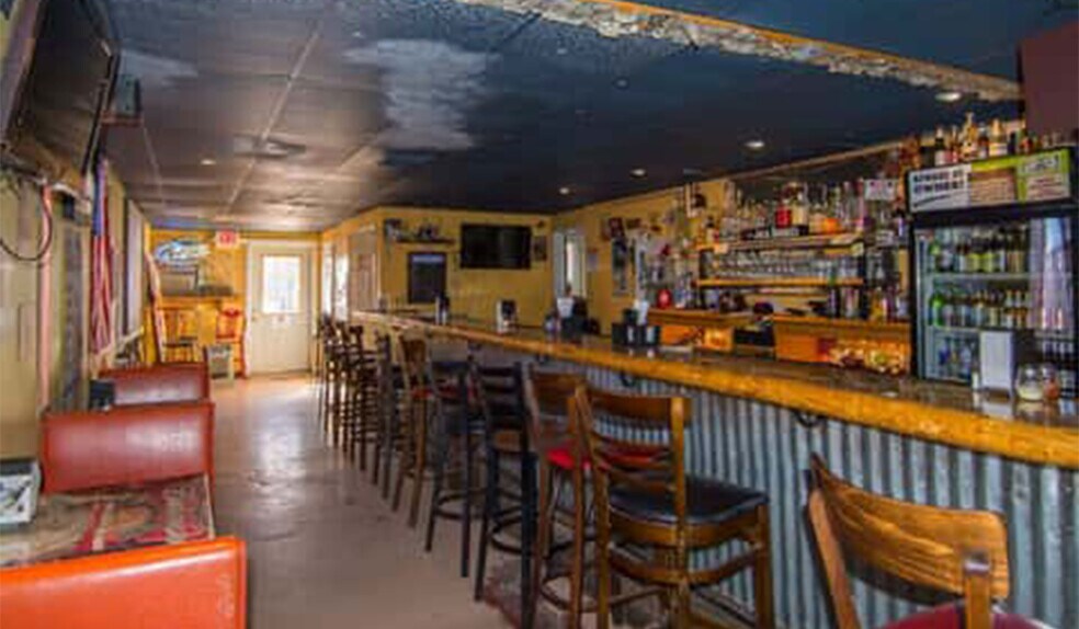 More Photos Of 21455 W I-40 Business, Seligman Hotel For Sale