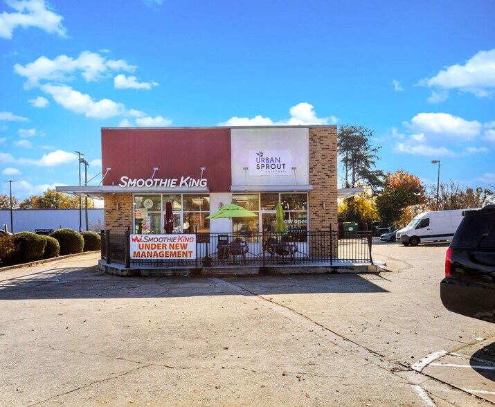 Primary Photo Of 876 Virginia Ave, Hapeville Fast Food For Sale