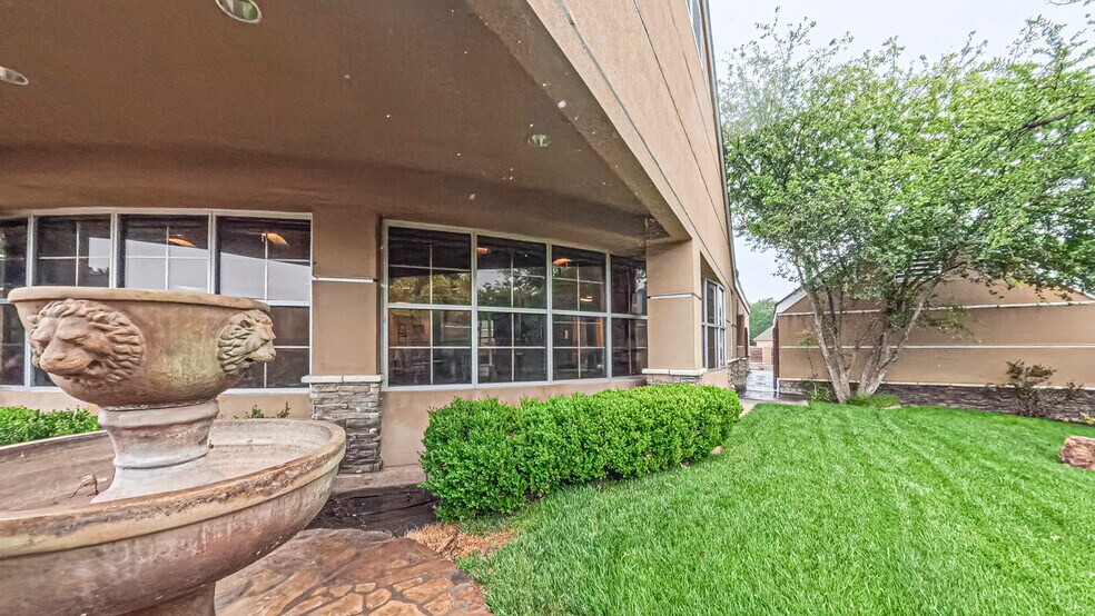 More Photos Of 7901 SW 45th Ave, Amarillo Office For Lease