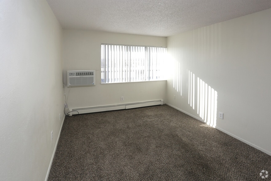 More Photos Of 2025 Jerry Murphy Rd, Pueblo Apartments For Sale