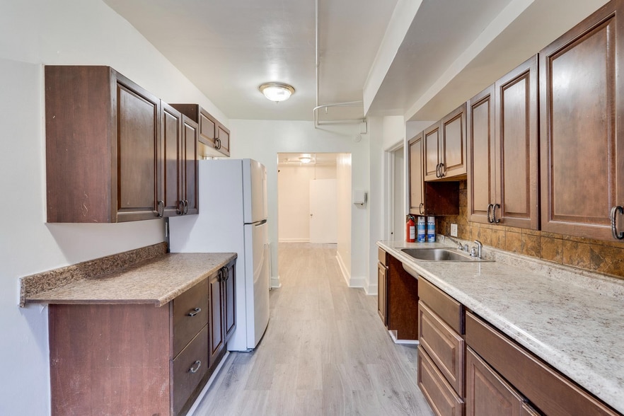More Photos Of 337 Delafield Plz NW, Washington Apartments For Sale