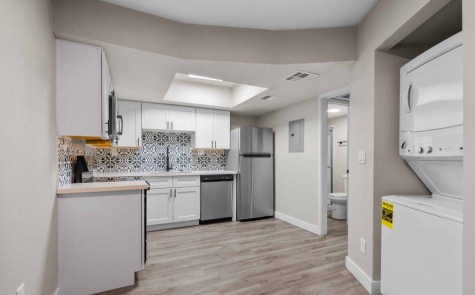 More Photos Of 2930 N 52nd St, Phoenix Apartments For Sale