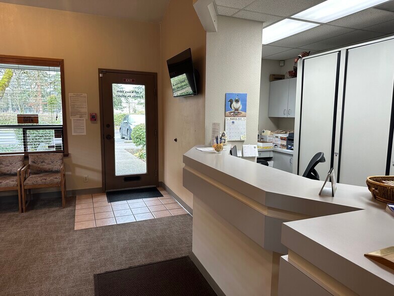 More Photos Of 14818 Pacific Ave S, Tacoma Medical For Sale