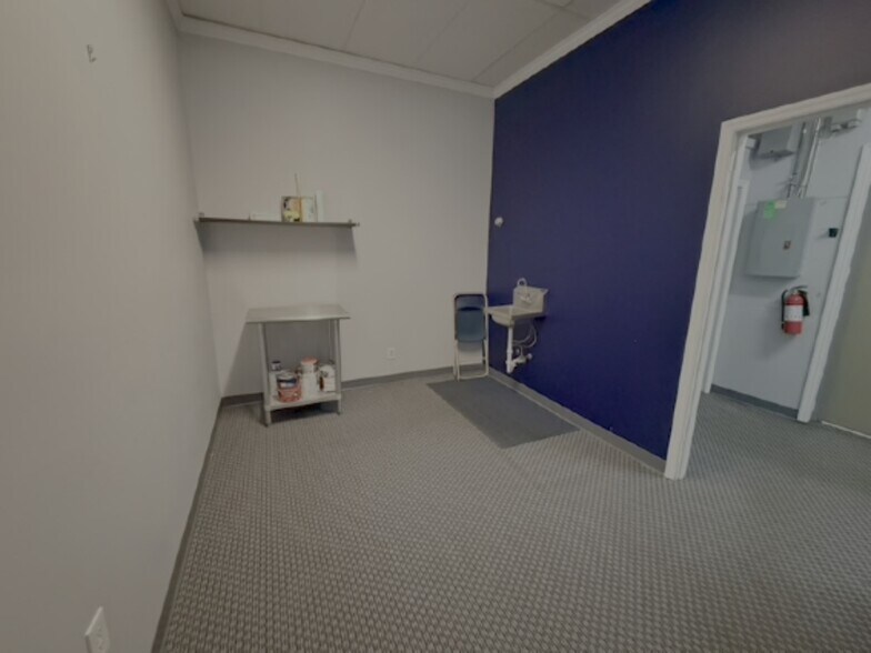 More Photos Of 5534-5546 Kings Mills Rd, Mason Storefront Retail Office For Lease