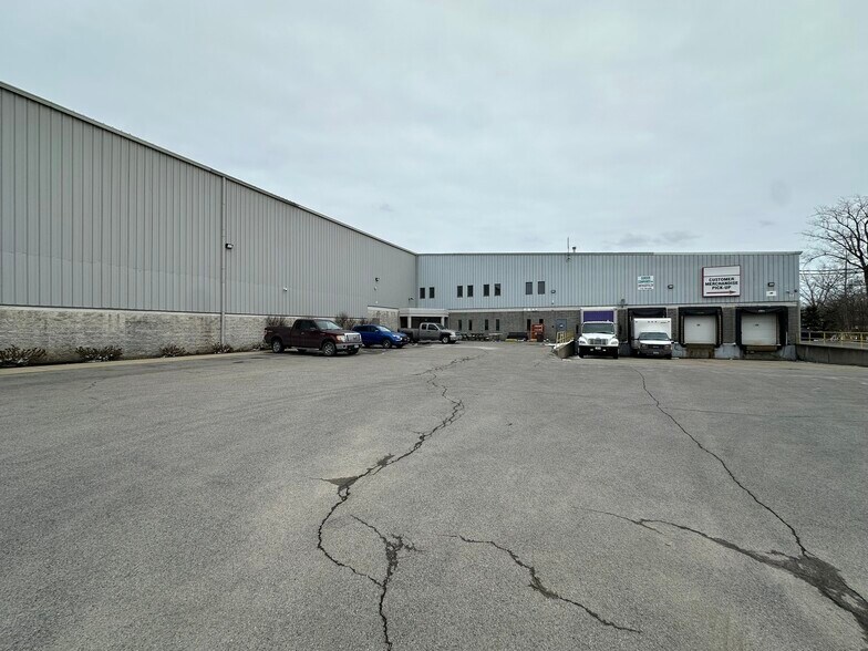 More Photos Of 2335 Union Rd, Cheektowaga Distribution For Sale