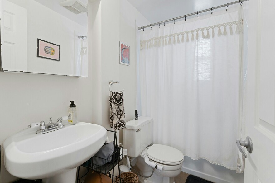 More Photos Of 45 Pleasant St, Stamford Apartments For Sale