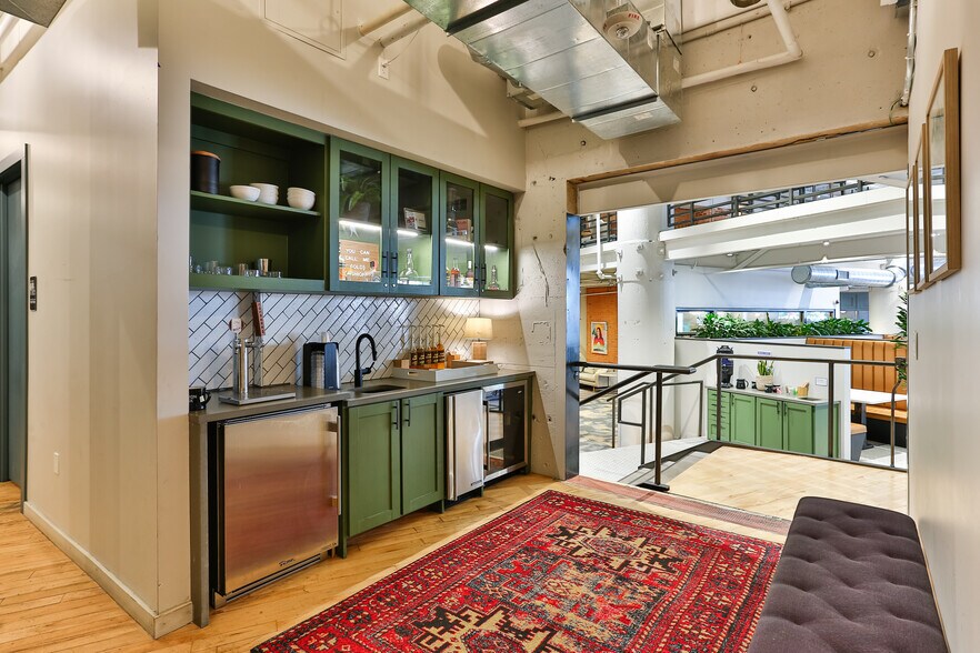 More Photos Of 603 Munger Ave, Dallas Office For Lease