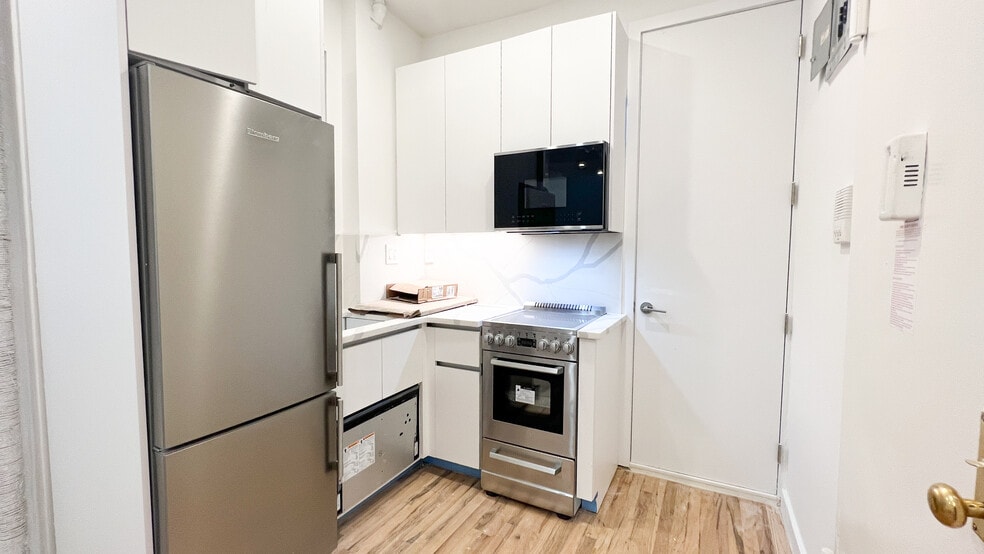More Photos Of 212 E 29th St, New York Apartments For Sale