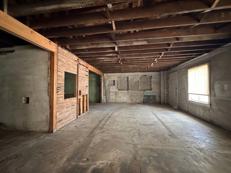 More Photos Of 1058 S Florida Ave, Lakeland Storefront Retail Office For Sale