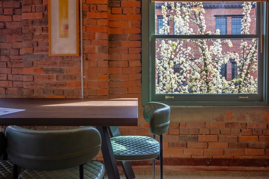 More Photos Of 211 Columbia St, Vancouver Hotel For Sale