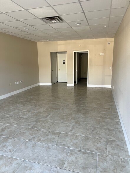 More Photos Of 25255 Highway 5, Lonsdale Unknown For Lease