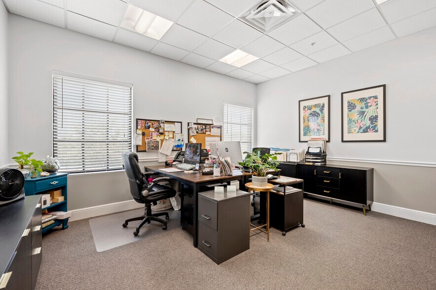 More Photos Of 9681 Gladiolus Dr, Fort Myers Coworking Space