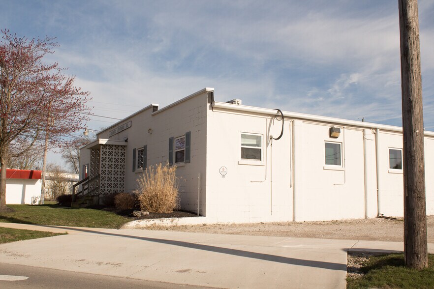 More Photos Of 645 Bellefontaine Ave, Marion Light Distribution For Sale