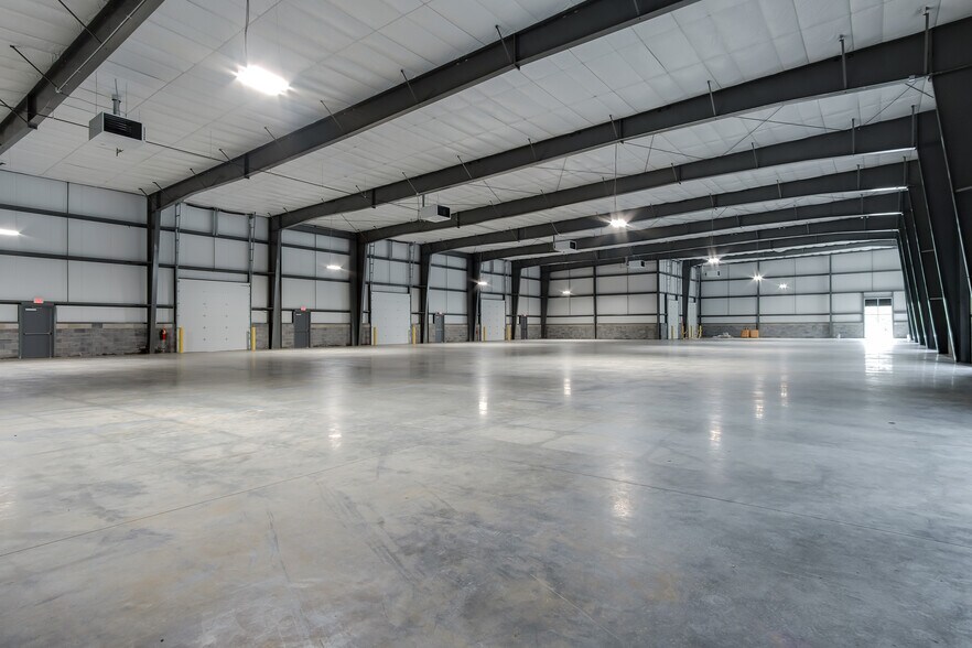 More Photos Of 3950 Dartmouth Ct, Frederick Warehouse For Lease