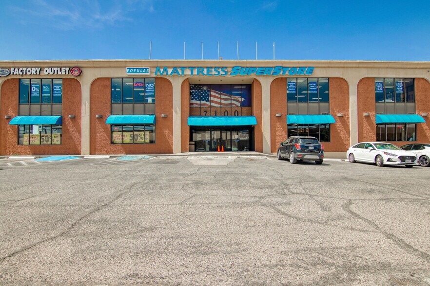 More Photos Of 7100 E Gateway Blvd, El Paso General Retail For Lease