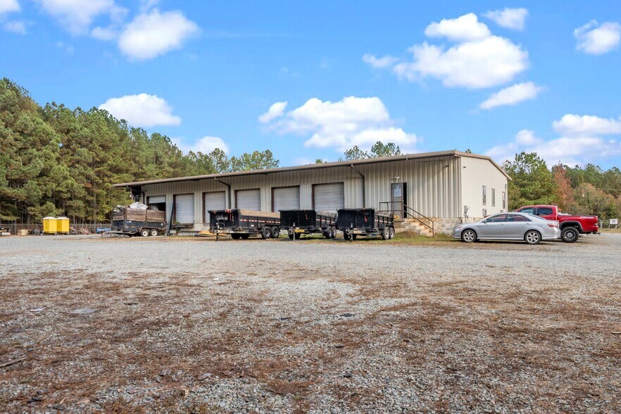 More Photos Of 1525 E Club Blvd, Durham Warehouse For Lease