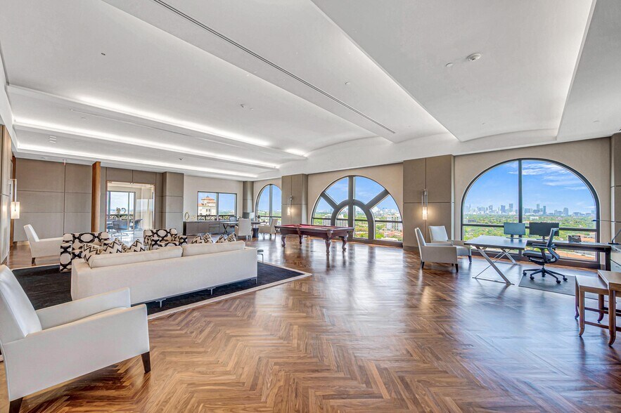 More Photos Of 2020 Ponce De Leon Blvd, Coral Gables Office For Lease