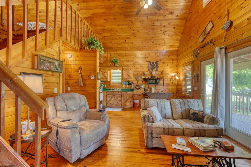 More Photos Of 23 & 60 Greenbriar Hwy, Blairsville Office For Sale