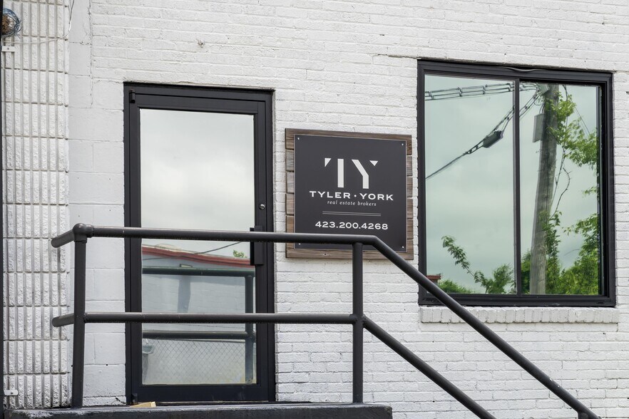 More Photos Of 2101 Chestnut St, Chattanooga Office For Lease