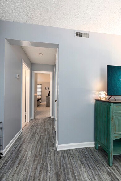 More Photos Of 100 S Kirkland Ave, Elkin Apartments For Sale