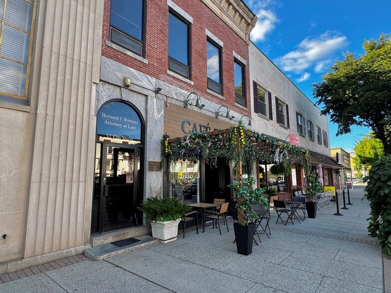 More Photos Of 38 Elm St, Westfield Storefront Retail Office For Lease