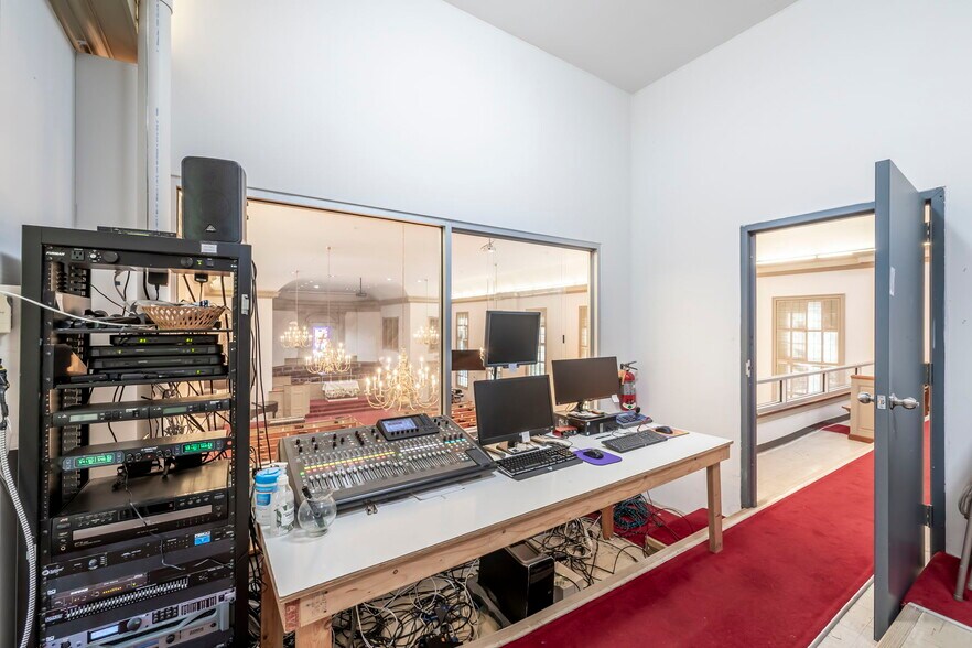 More Photos Of 7740 Cherokee Rd, Richmond Religious Facility For Sale