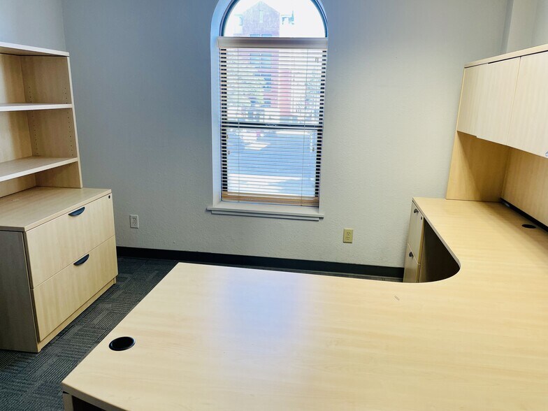 More Photos Of 321 5th St, Hollister Office For Lease