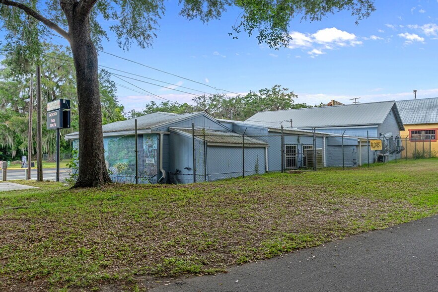 More Photos Of 7805 S Florida Ave, Floral City Freestanding For Sale
