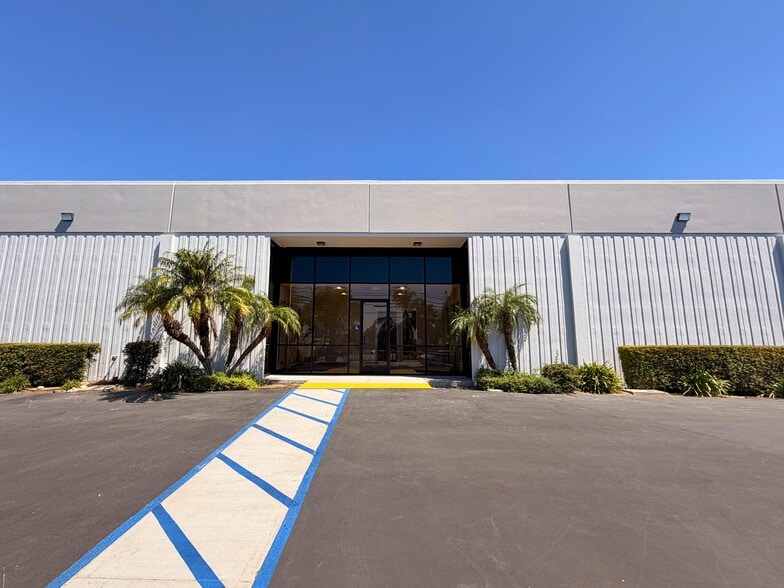 More Photos Of 1255 W 9th St, Upland Warehouse For Lease