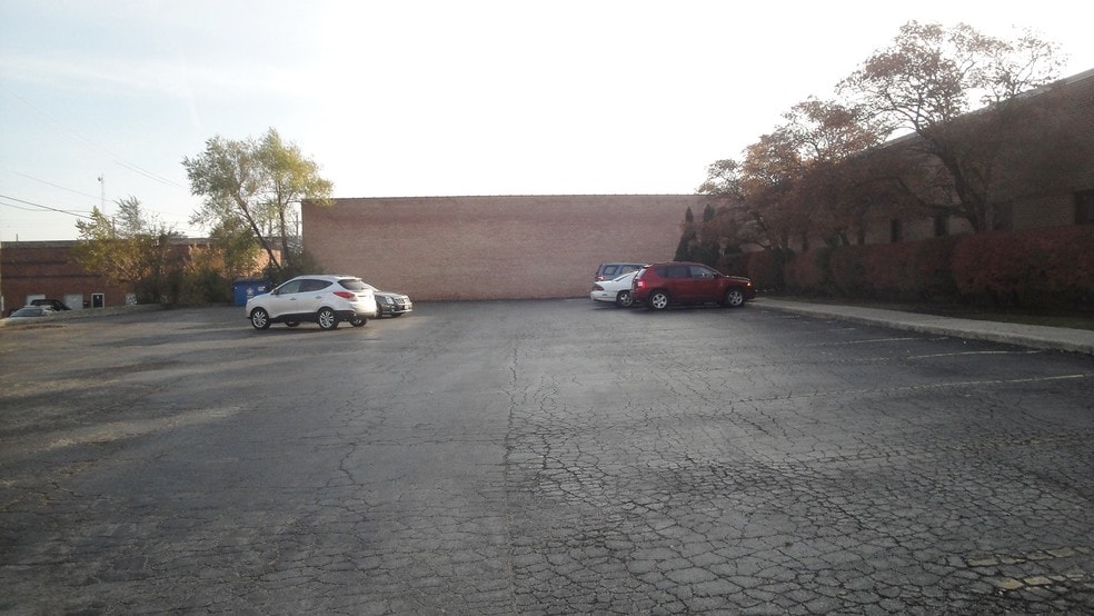 More Photos Of 5540 W 111th St, Oak Lawn Medical For Lease