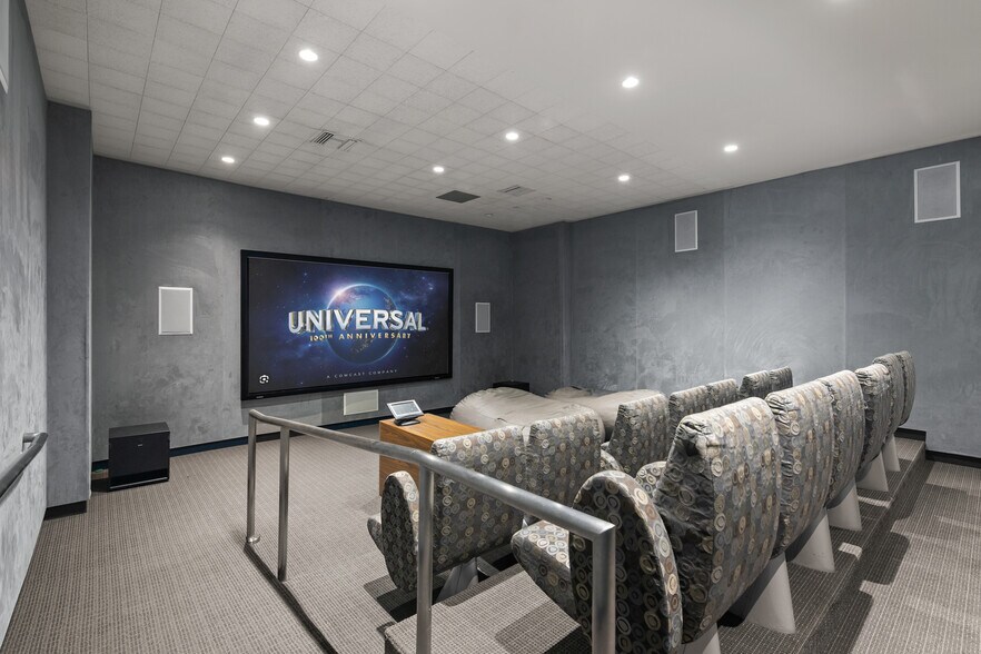 More Photos Of 302-390 11th Ave, San Diego Apartments For Sale