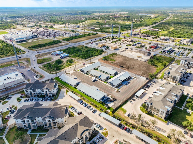 More Photos Of 211 Crossing Ave, San Antonio Unknown For Lease