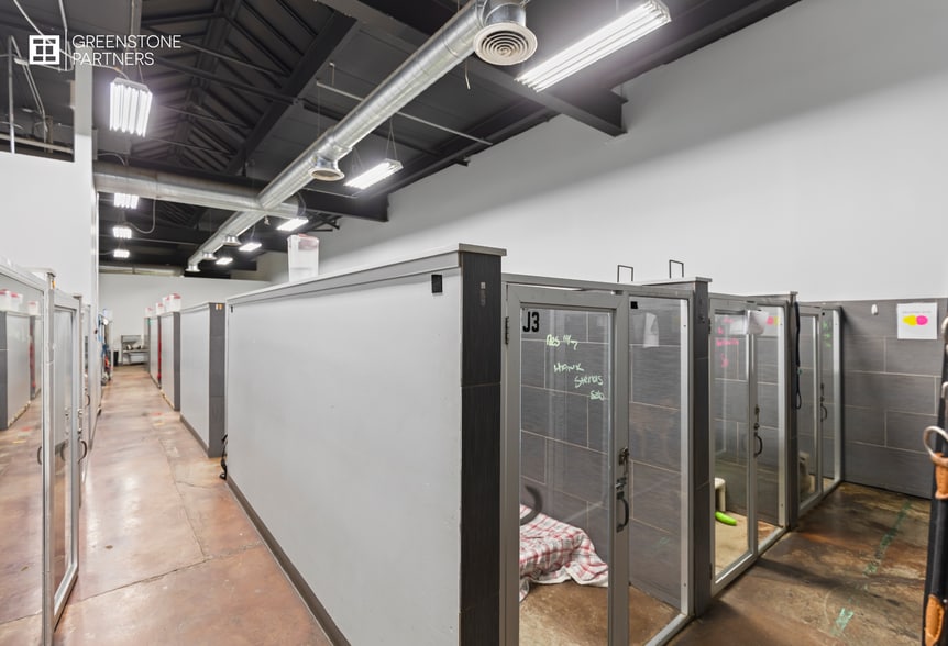 More Photos Of 1030-1040 N Halsted St, Chicago Warehouse For Sale