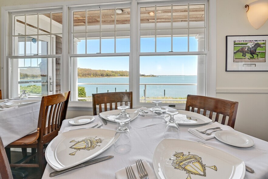 More Photos Of 56-58 S Bay Ave, Eastport Restaurant For Sale