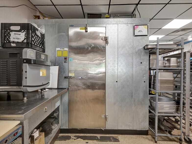 More Photos Of 3415 South St, Nacogdoches Fast Food For Sale