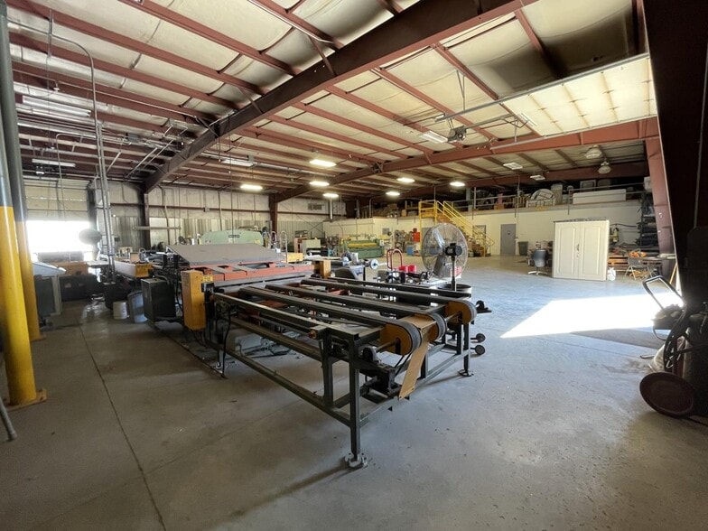 More Photos Of 6671 Shepherdsville Rd, Elizabethtown Warehouse For Lease