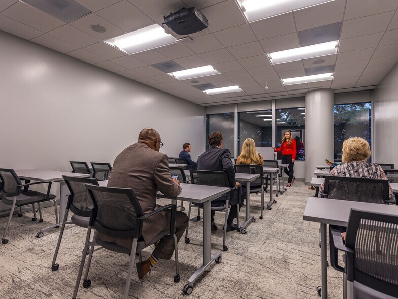 More Photos Of 3355 W Alabama St, Houston Office For Lease