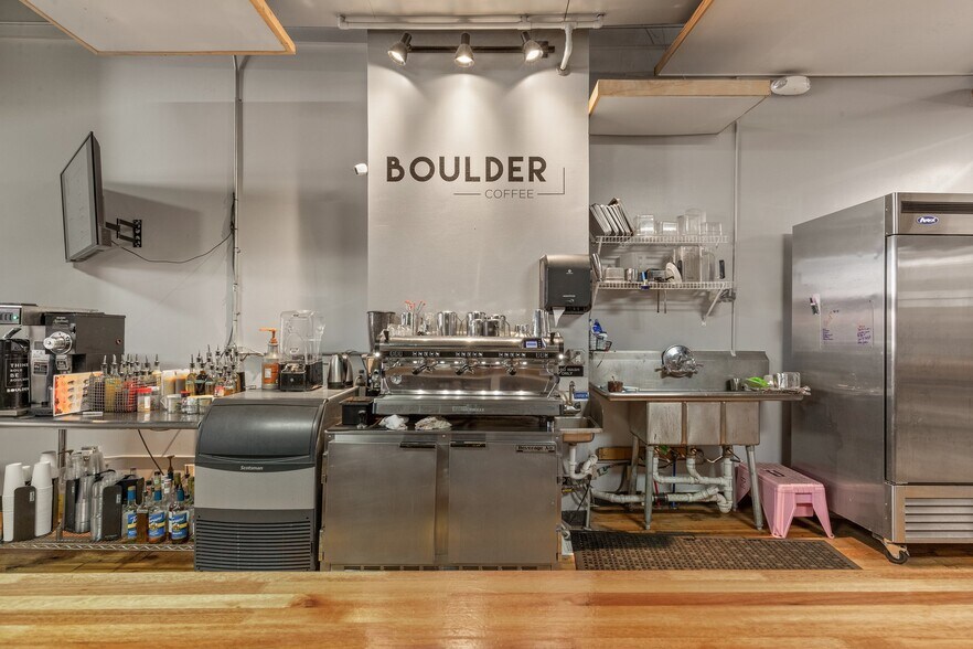 More Photos Of 116-118 N Main St, Sand Springs Storefront Retail Residential For Sale