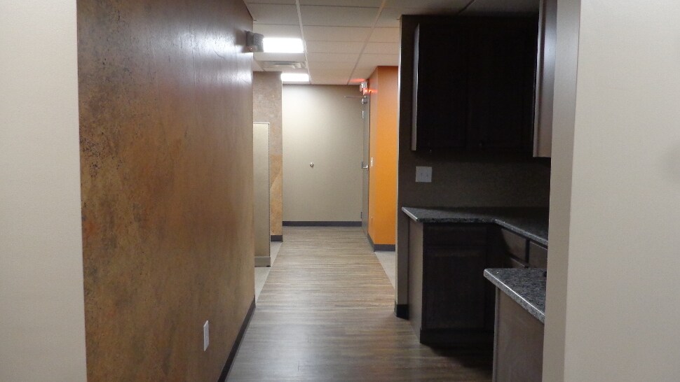 More Photos Of 6839-6855 Spring Valley Dr, Holland Medical For Lease