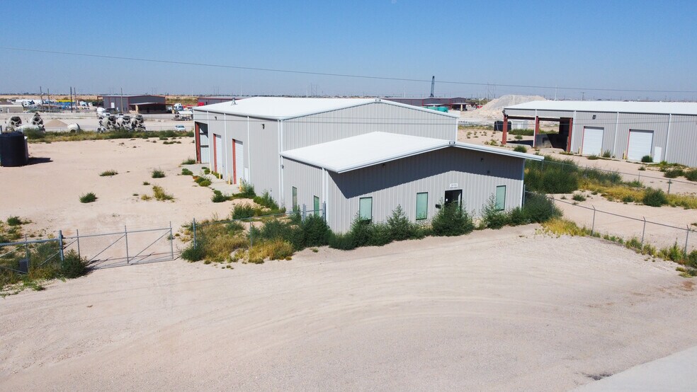 More Photos Of 3115 N County Road 1107, Midland Warehouse For Lease