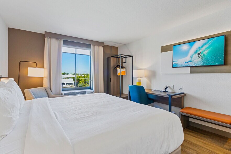 More Photos Of 17701 Panama City Beach Pky, Panama City Beach Hotel For Sale