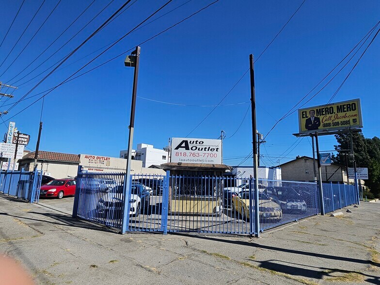 More Photos Of 6000 Vineland Ave, North Hollywood Auto Dealership For Sale