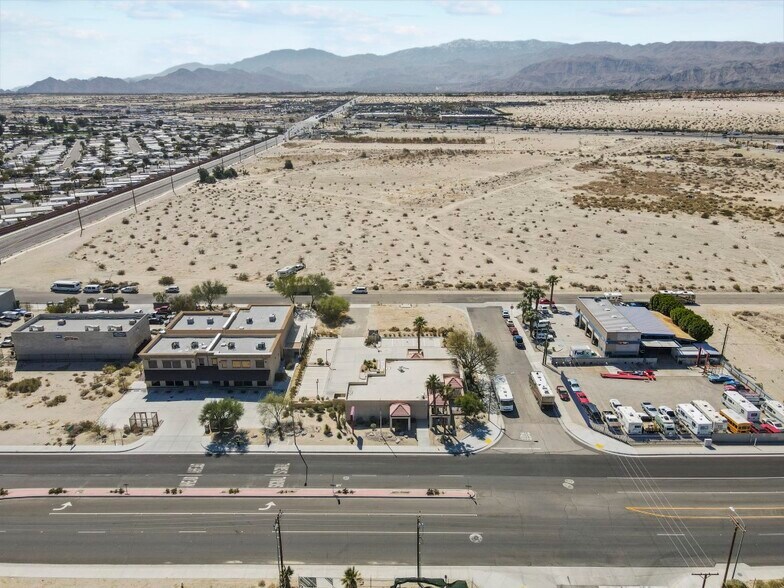 More Photos Of 72885 Ramon Rd, Thousand Palms General Retail For Sale